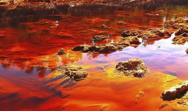 Красная река Рио Тинто, Испания