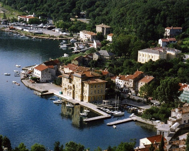 Курорт Нафталан, Хорватия