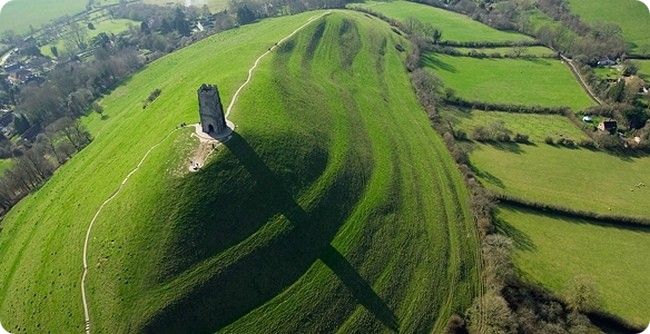 Холм Святого Михаила, Англия