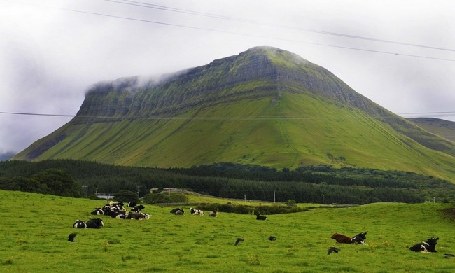 Необычная гора Бен Балбен в Ирландии